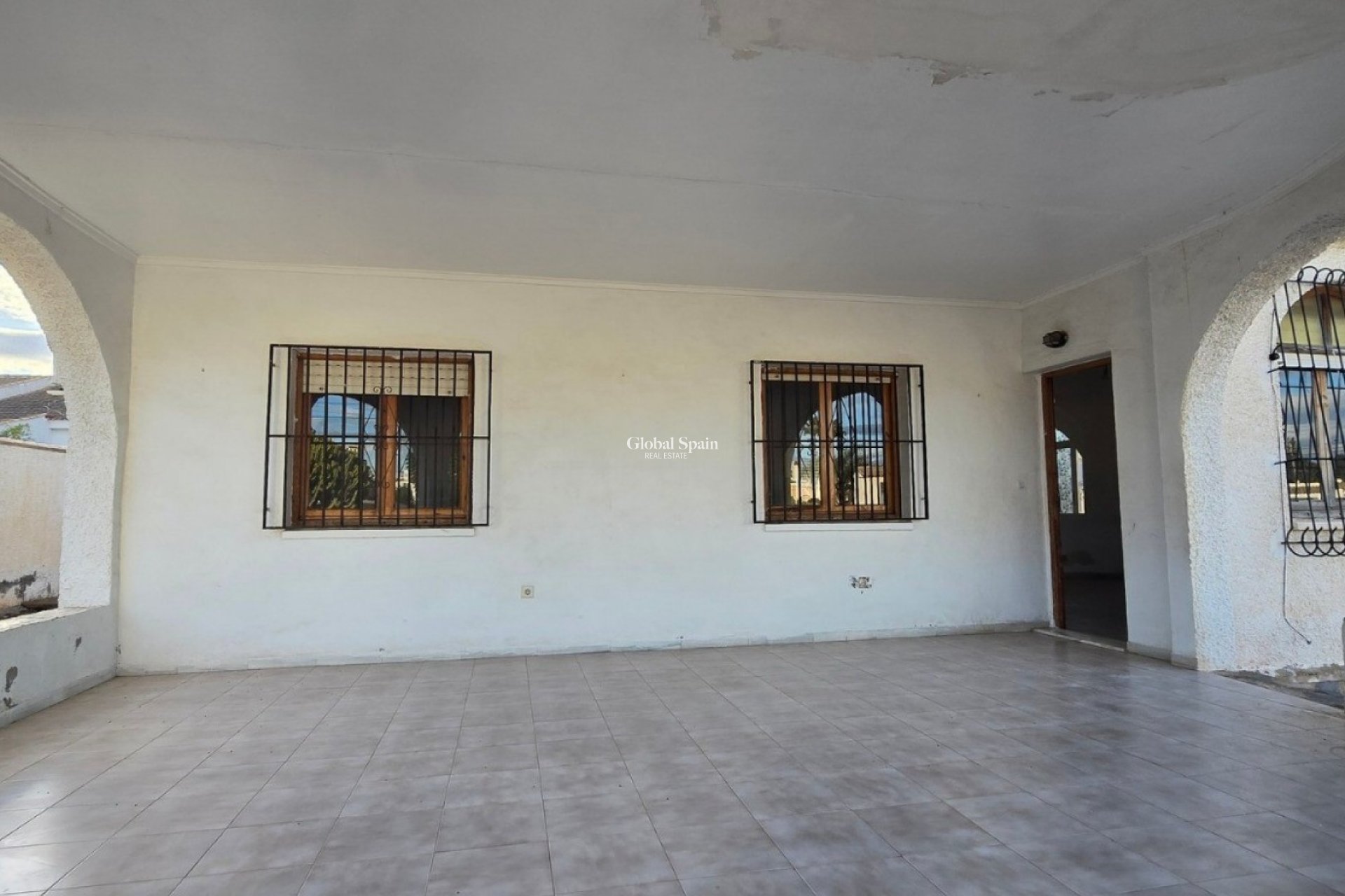 Resale - VILLA -
TORREVIEJA - Costa Blanca