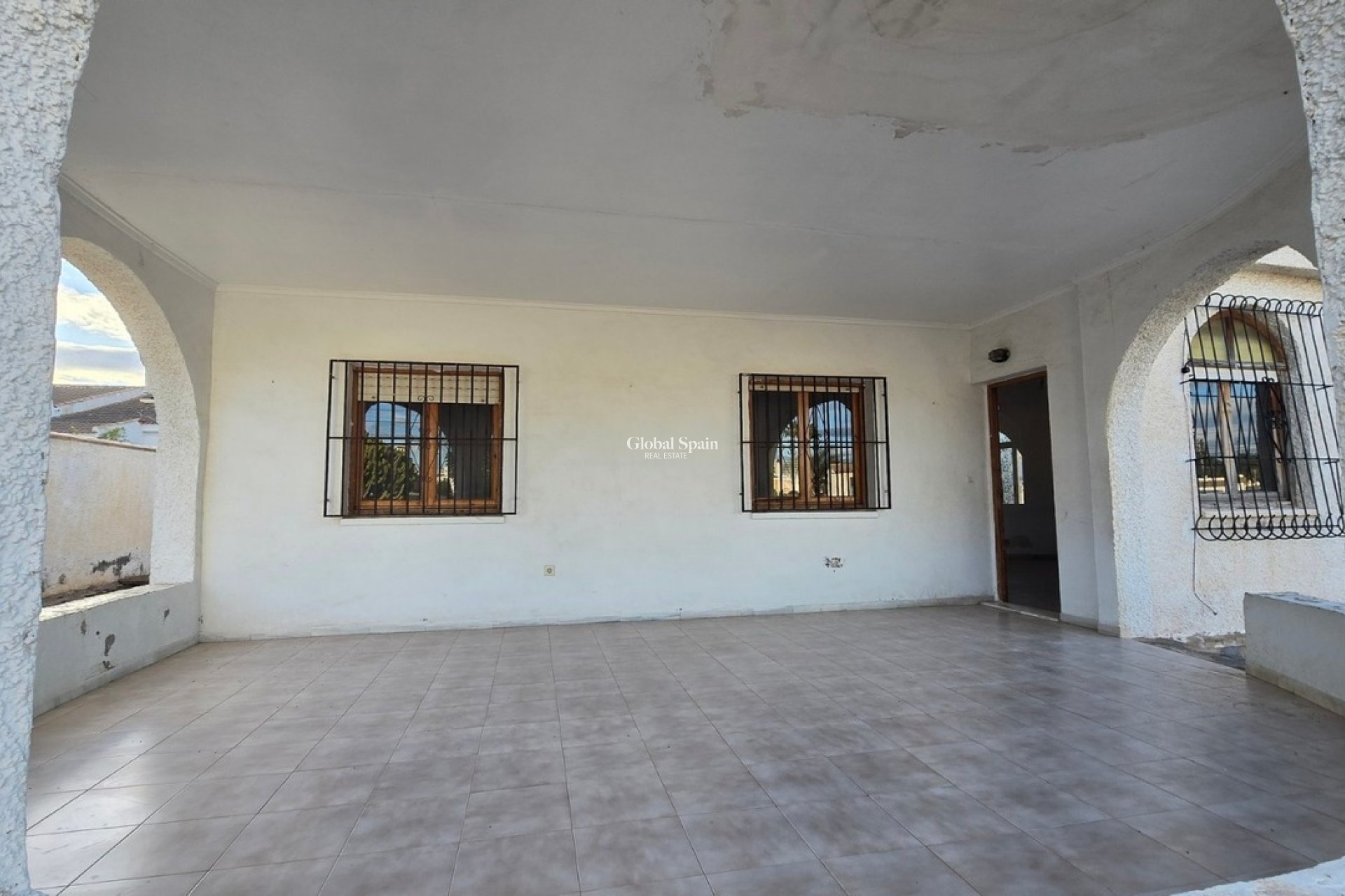 Resale - VILLA -
TORREVIEJA - Costa Blanca