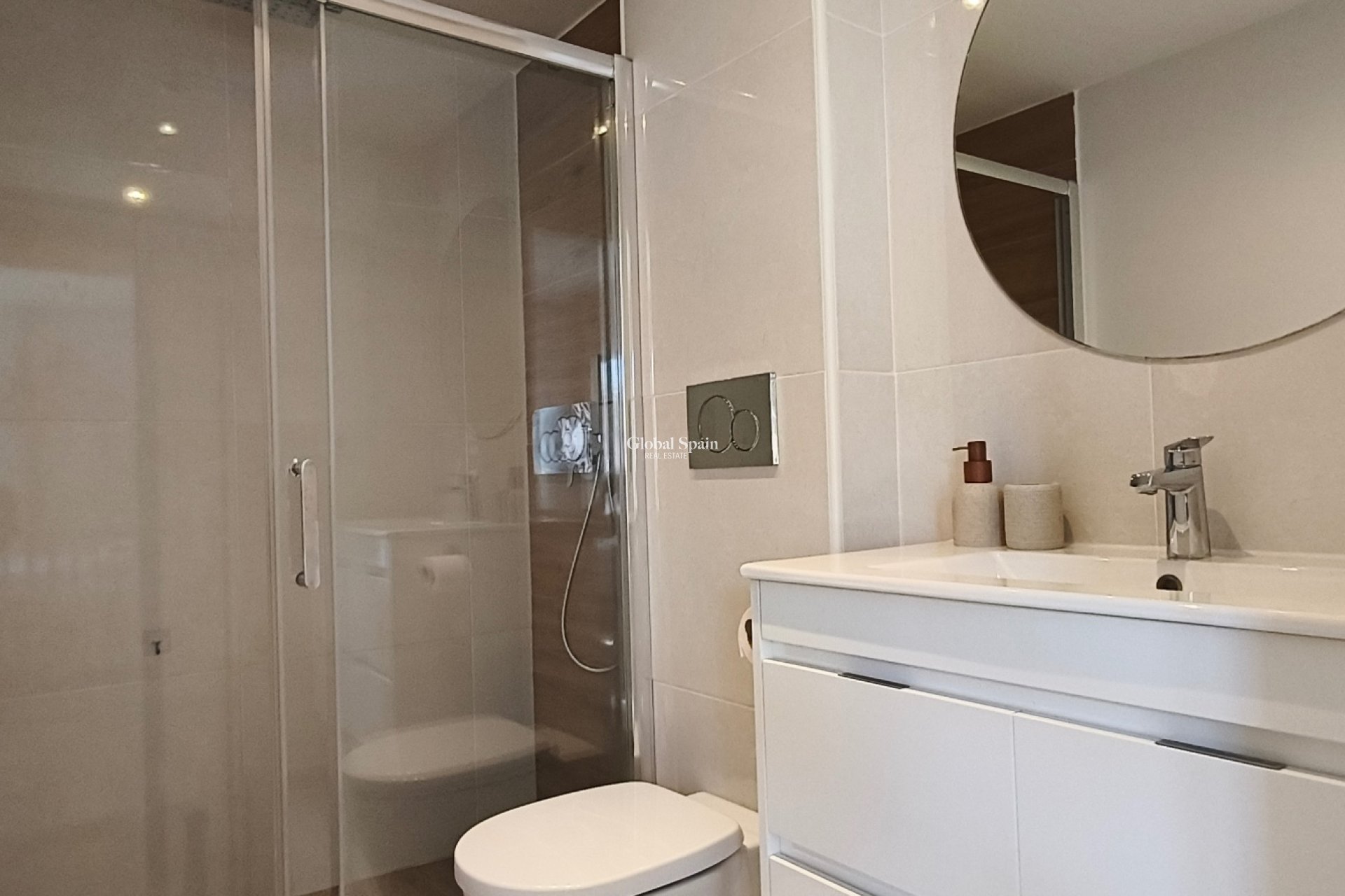 Resale - VILLA -
TORREVIEJA - Costa Blanca