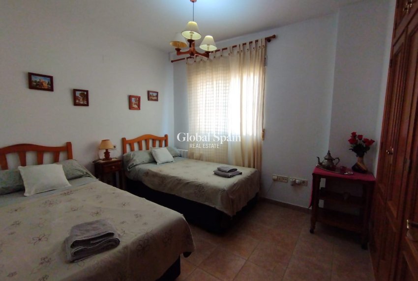 Resale - VILLA -
TORREVIEJA - Costa Blanca