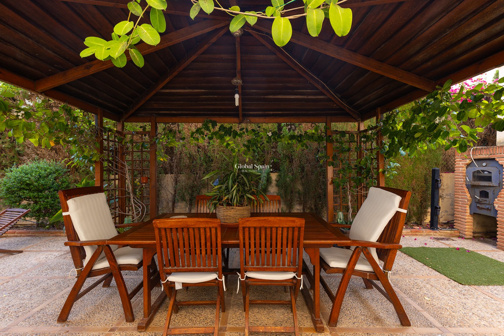 Resale - VILLA -
TORREVIEJA - Costa Blanca