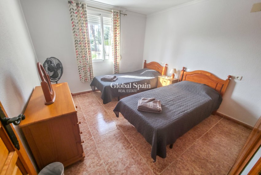 Resale - VILLA -
TORREVIEJA - Costa Blanca