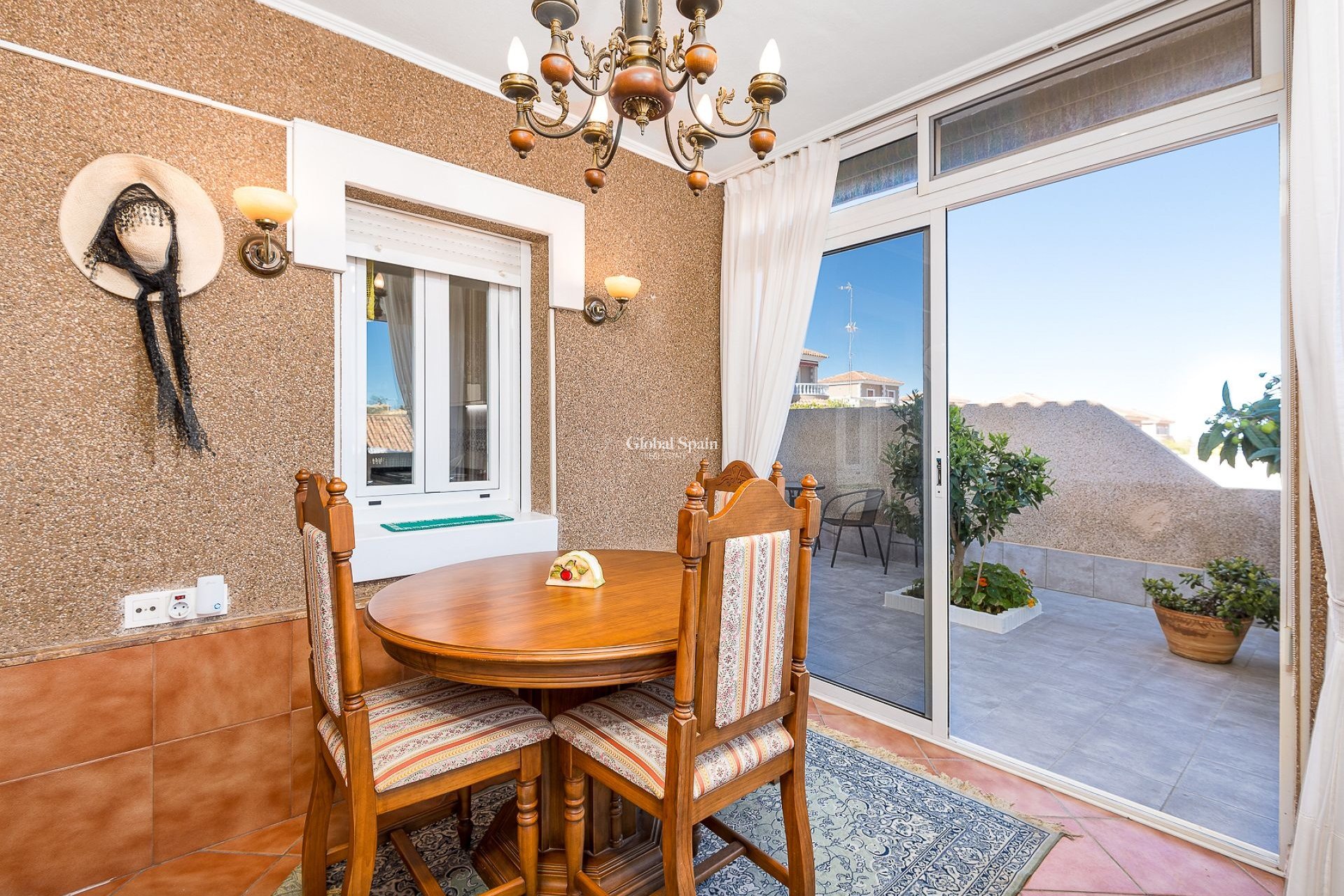 Resale - VILLA -
TORREVIEJA - Costa Blanca