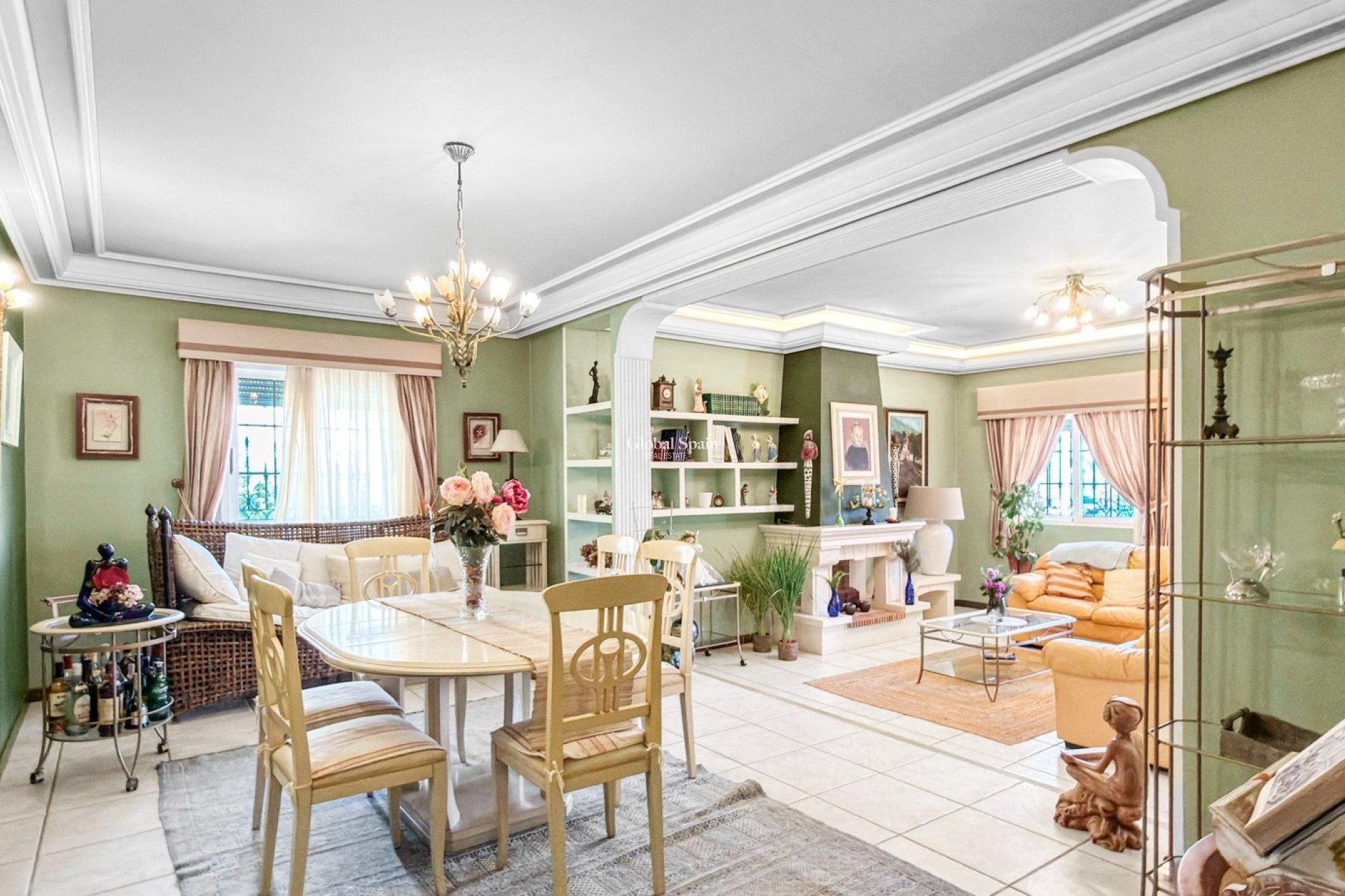 Resale - VILLA -
TORREVIEJA - Costa Blanca