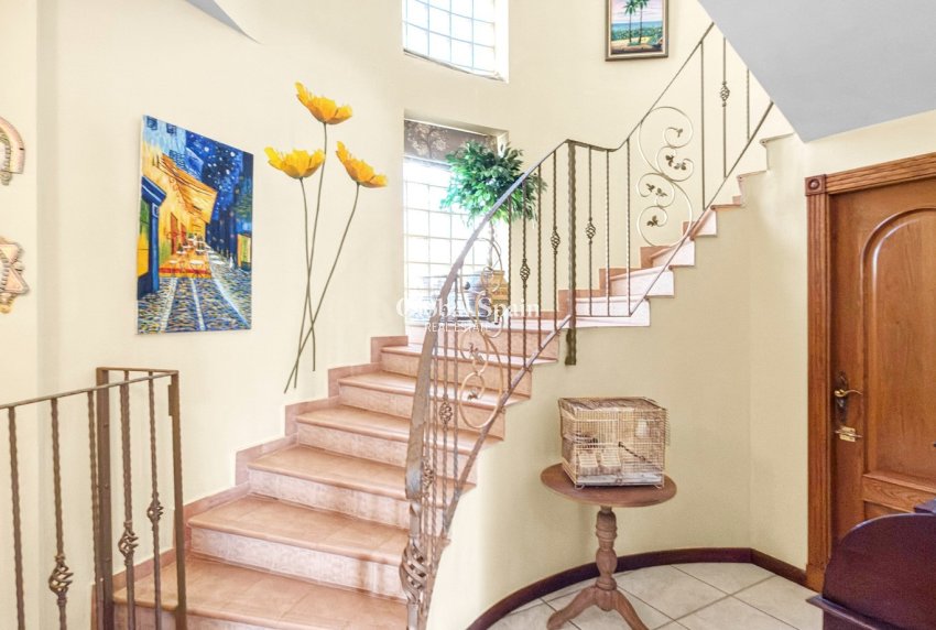 Resale - VILLA -
TORREVIEJA - Costa Blanca