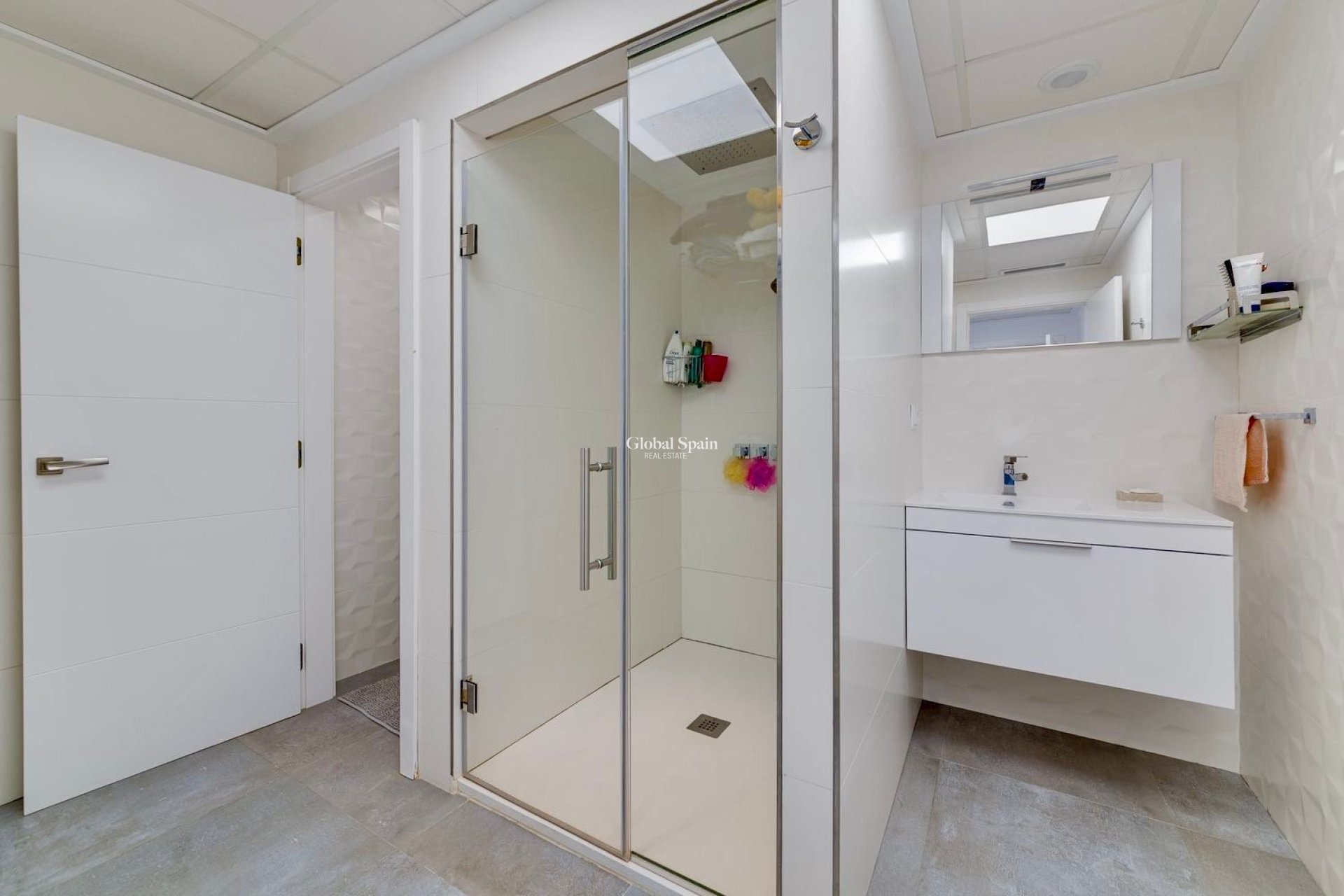 Resale - VILLA -
TORREVIEJA - Costa Blanca