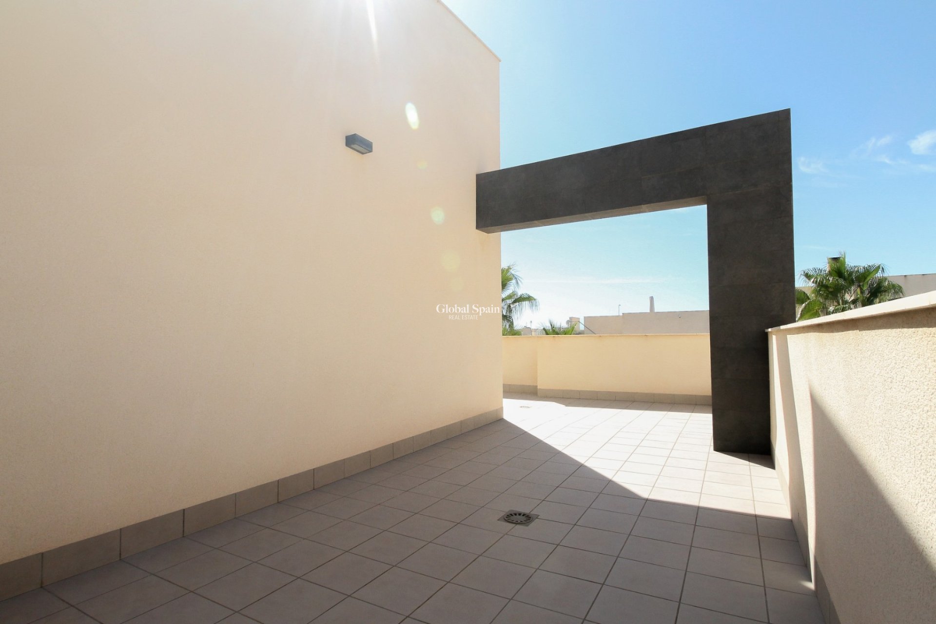 Resale - VILLA -
TORREVIEJA - Costa Blanca