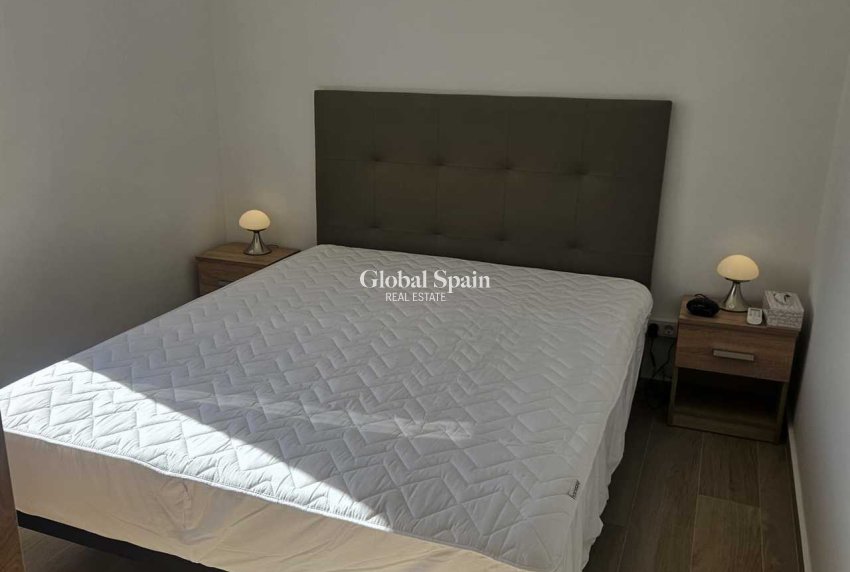 Resale - VILLA -
TORREVIEJA - Costa Blanca