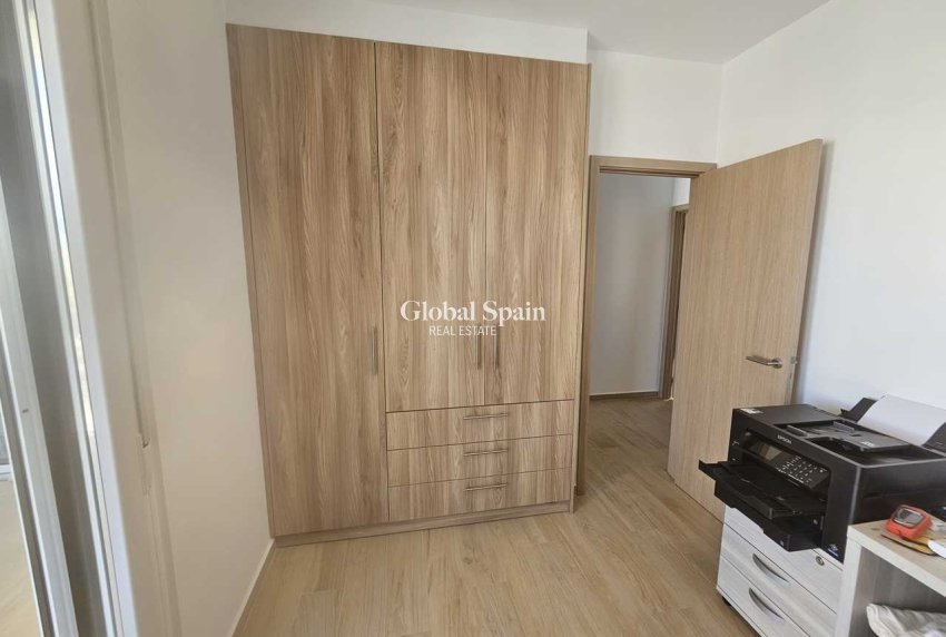 Resale - VILLA -
TORREVIEJA - Costa Blanca