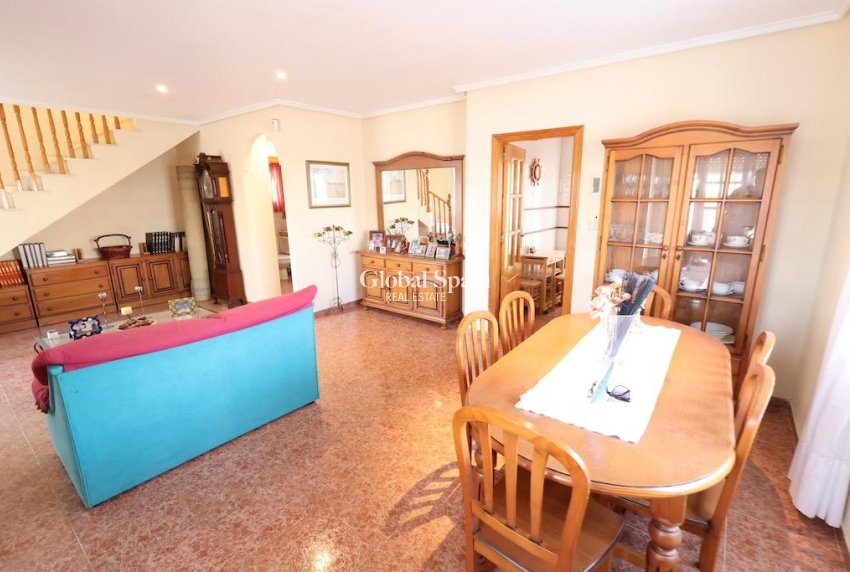 Resale - VILLA -
TORREVIEJA - Costa Blanca