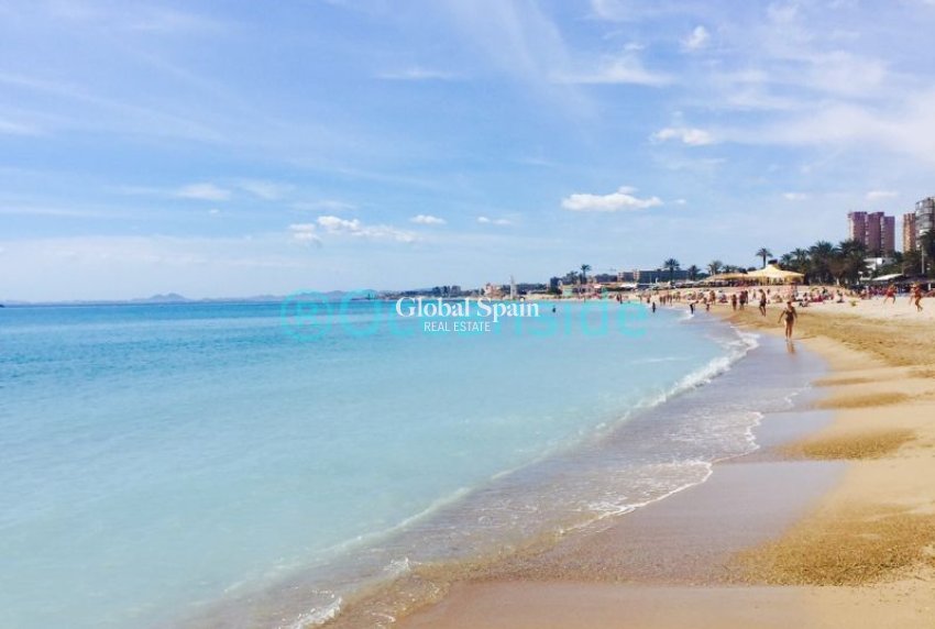 Resale - VILLA -
TORREVIEJA - Costa Blanca