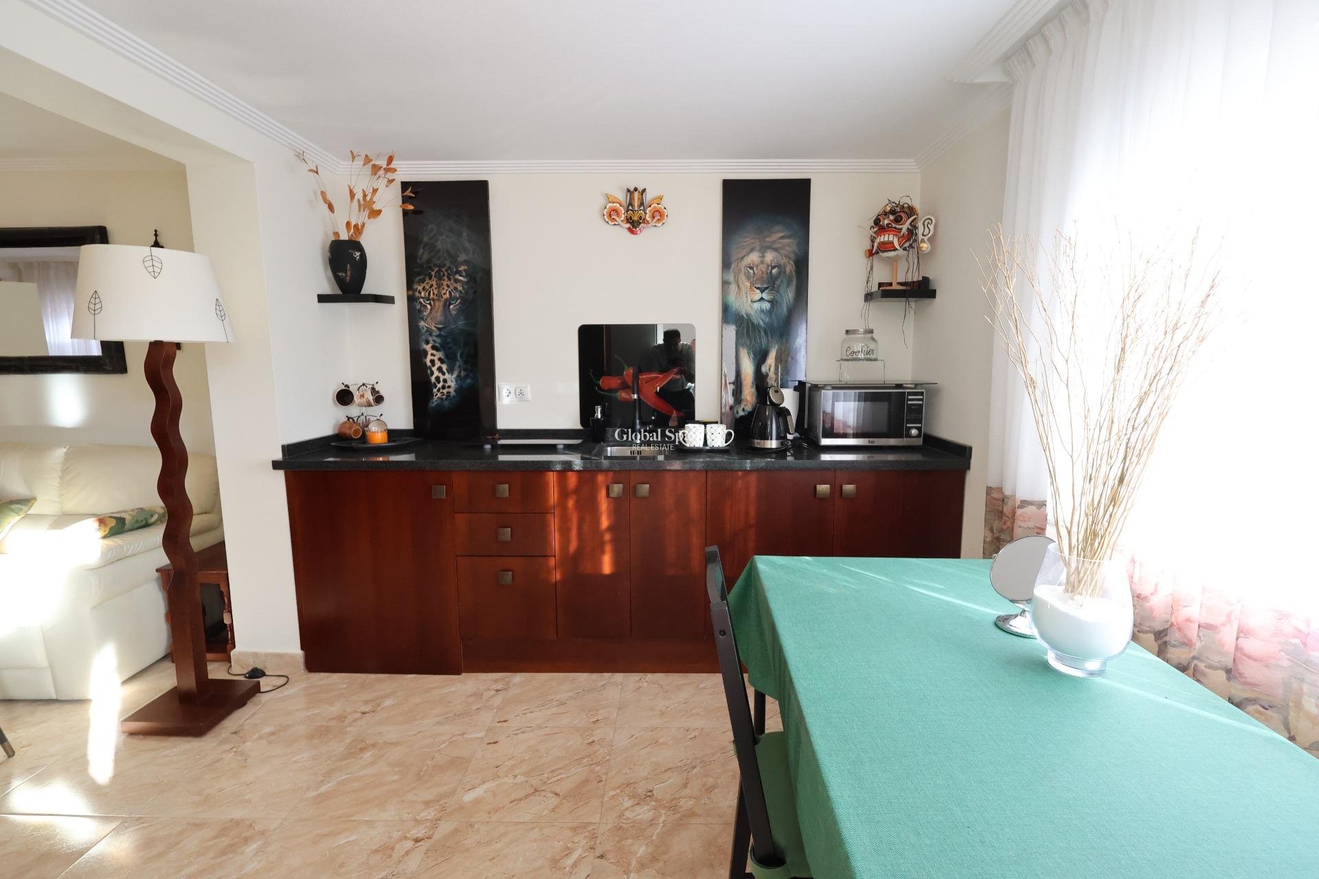 Resale - VILLA -
TORREVIEJA - Costa Blanca