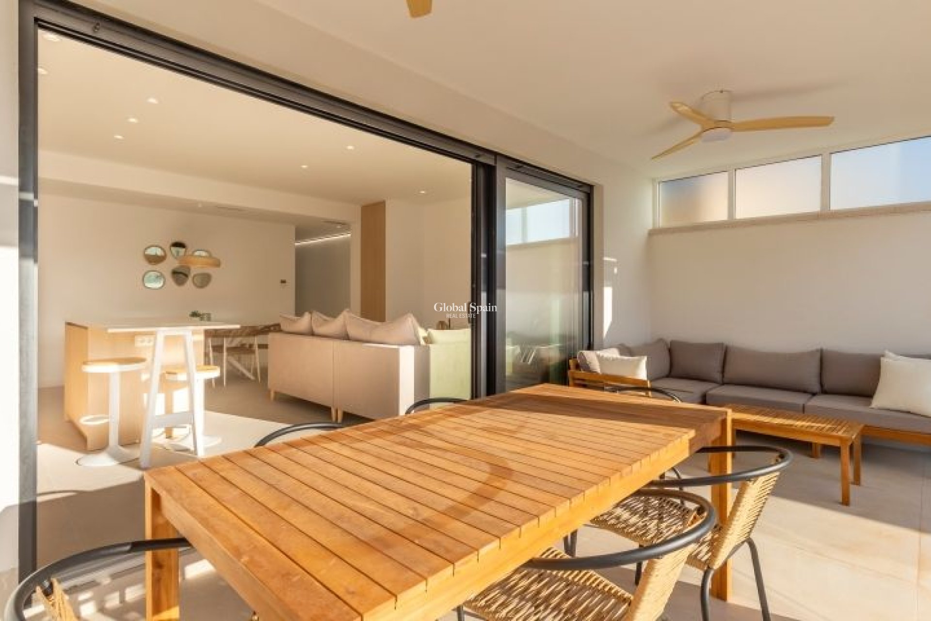 Resale - VILLA -
TORREVIEJA - Costa Blanca