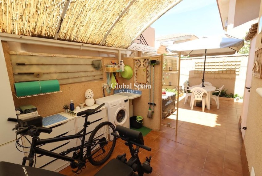 Resale - VILLA -
TORREVIEJA - Costa Blanca