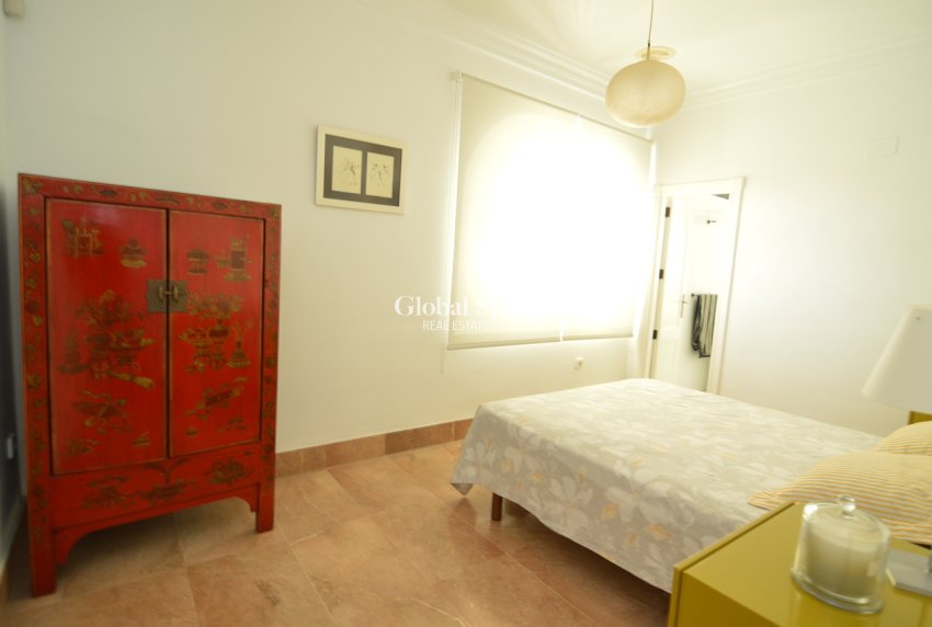 Resale - VILLA -
TORREVIEJA - Costa Blanca