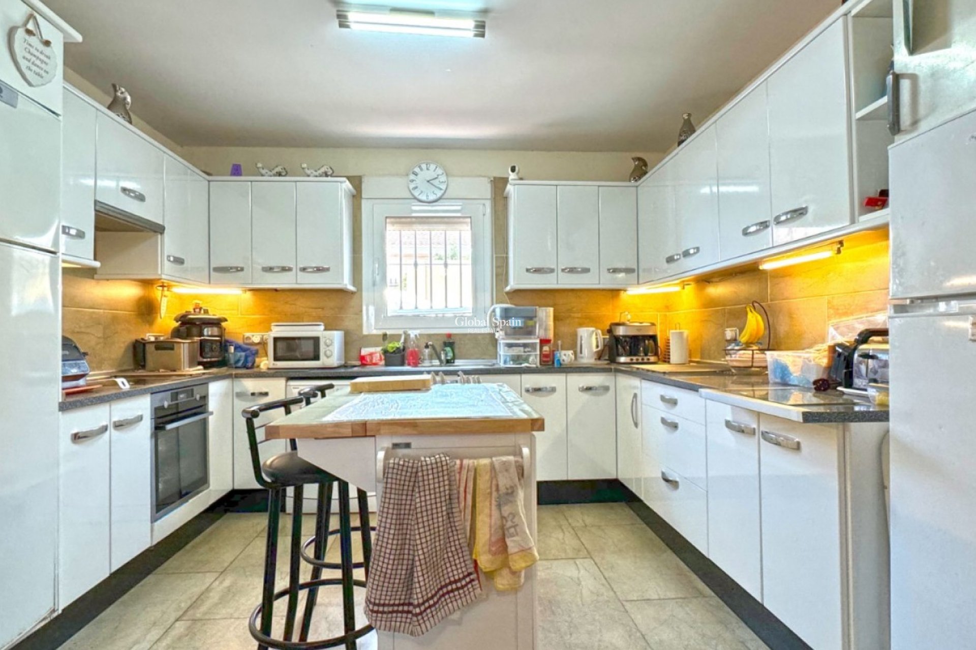 Resale - VILLA -
TORREVIEJA - Costa Blanca