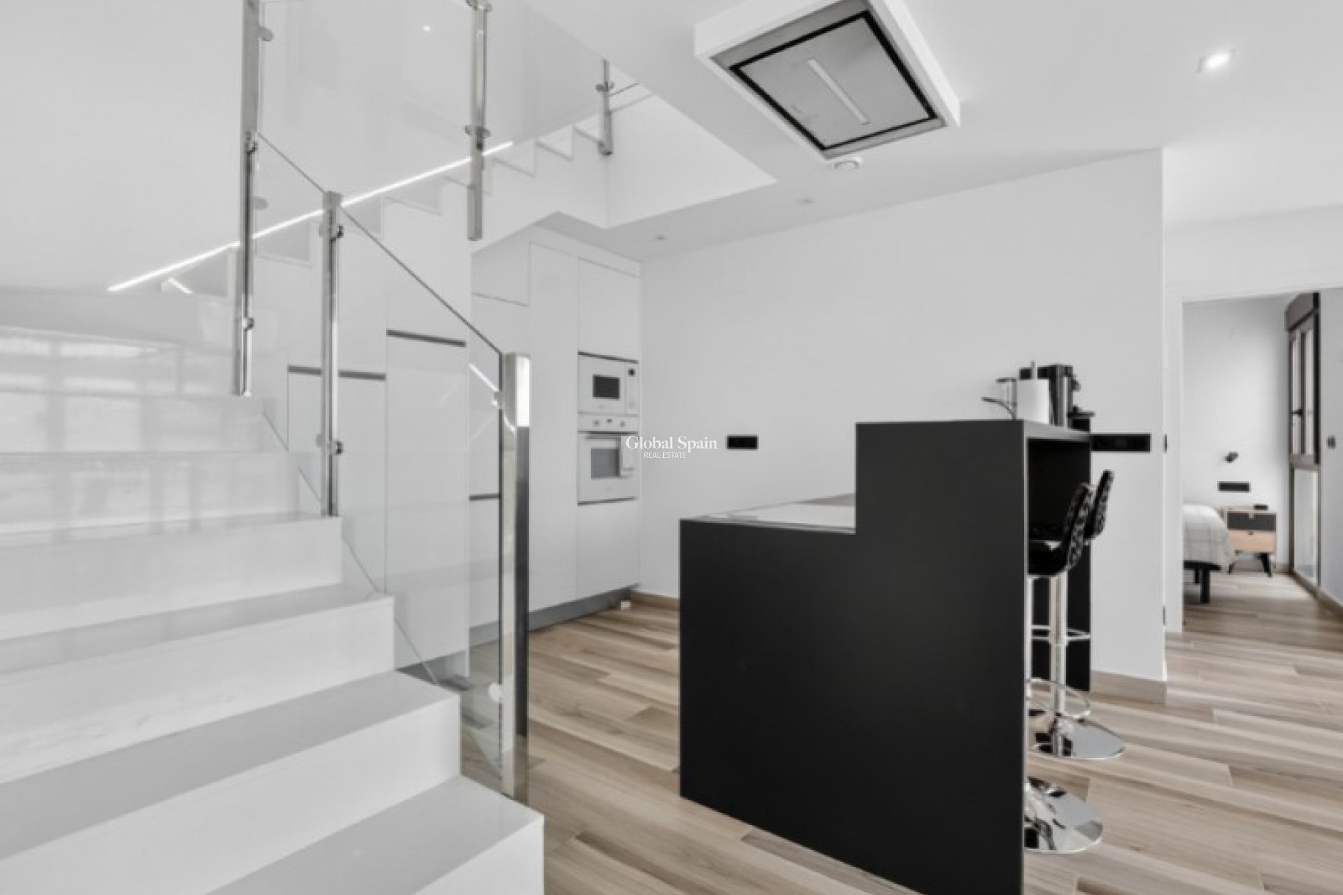 Resale - VILLA -
TORREVIEJA - Costa Blanca