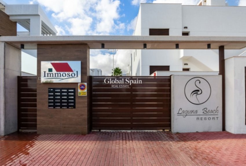 Resale - VILLA -
TORREVIEJA - Costa Blanca