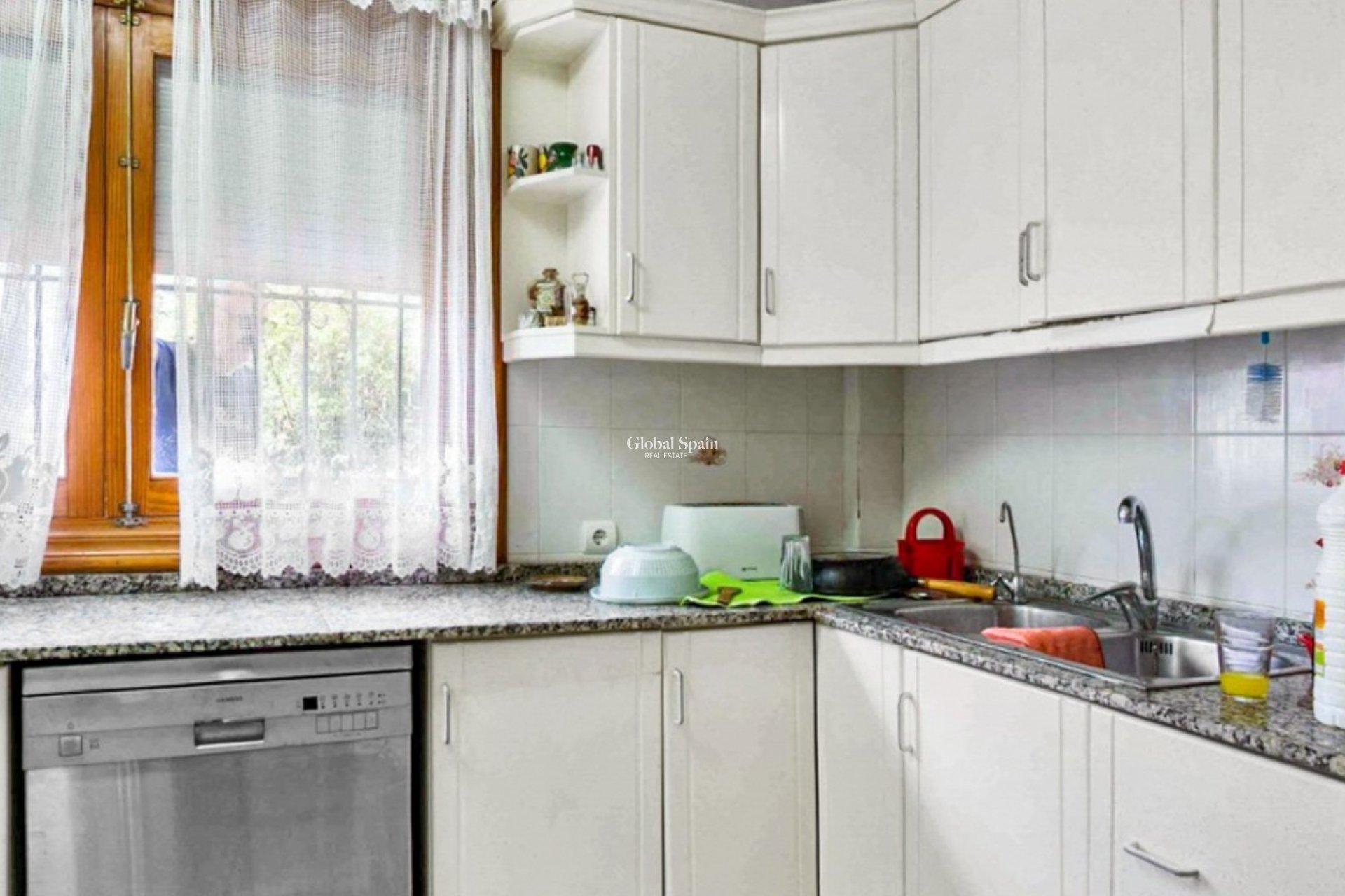 Resale - VILLA -
TORREVIEJA - Costa Blanca