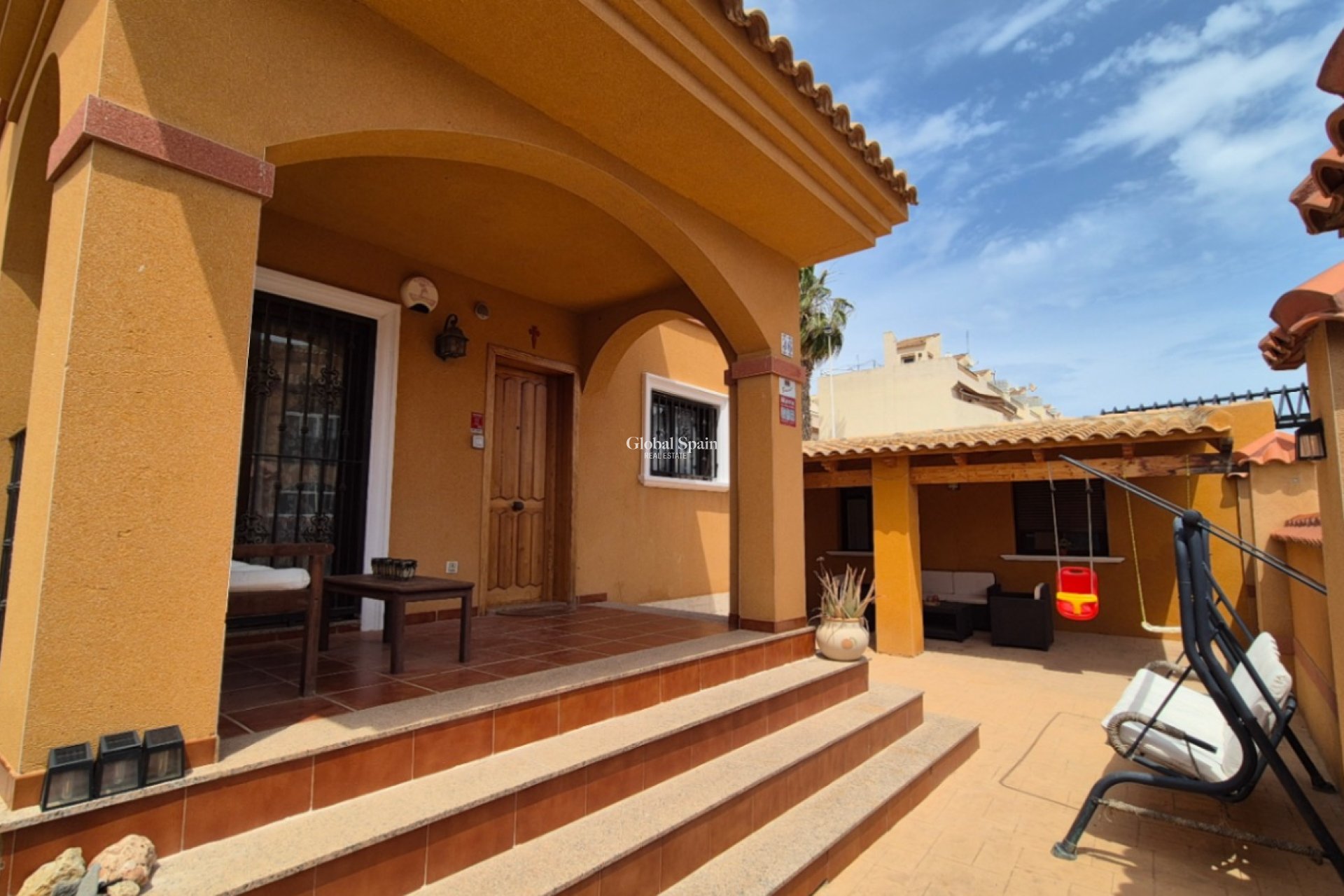 Resale - VILLA -
TORREVIEJA - Costa Blanca