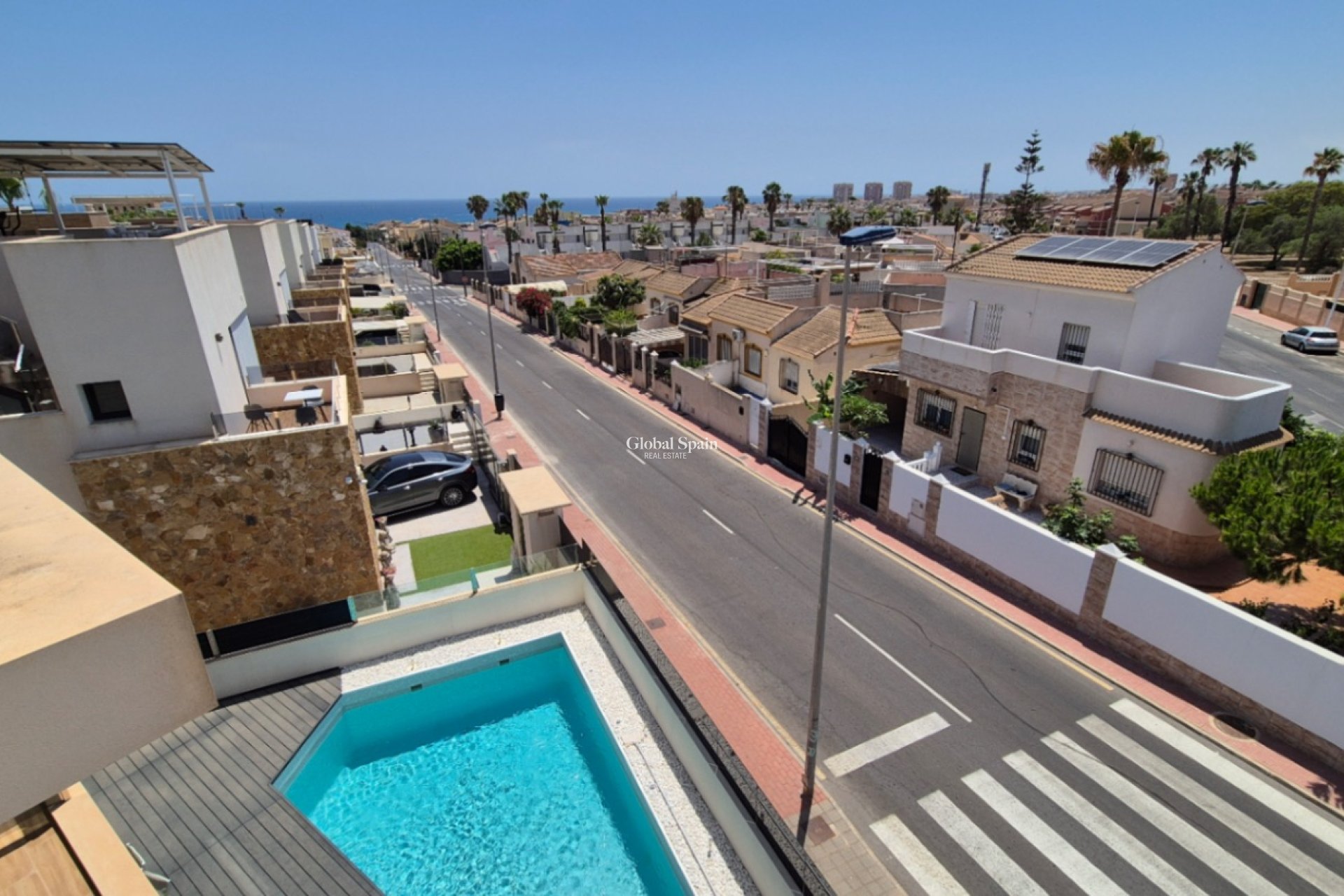 Resale - VILLA -
TORREVIEJA - Costa Blanca
