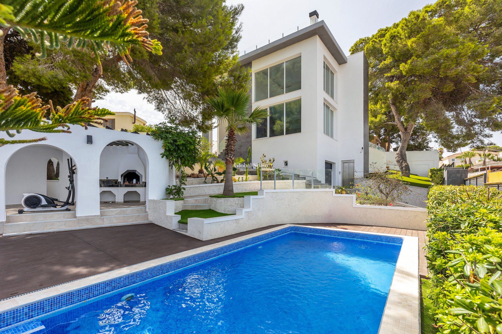 Resale - VILLA -
TORREVIEJA - Costa Blanca
