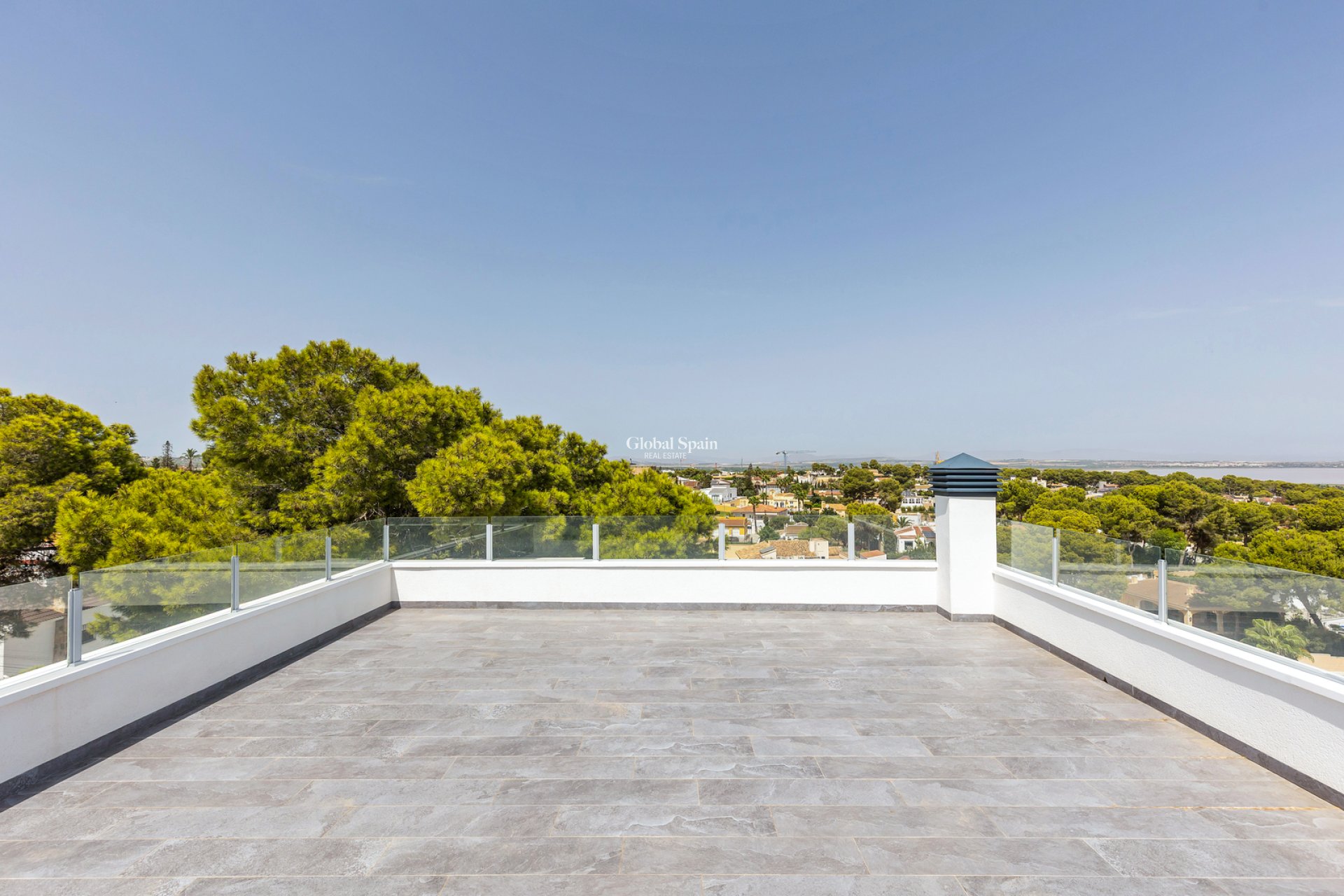 Resale - VILLA -
TORREVIEJA - Costa Blanca