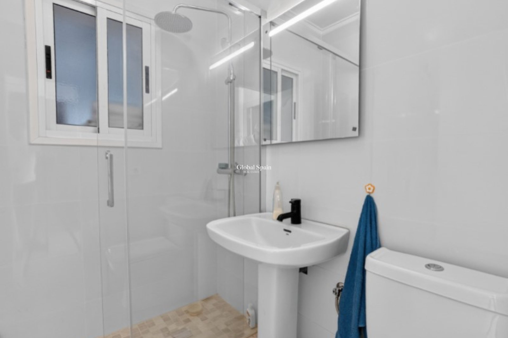 Resale - VILLA -
TORREVIEJA - Costa Blanca