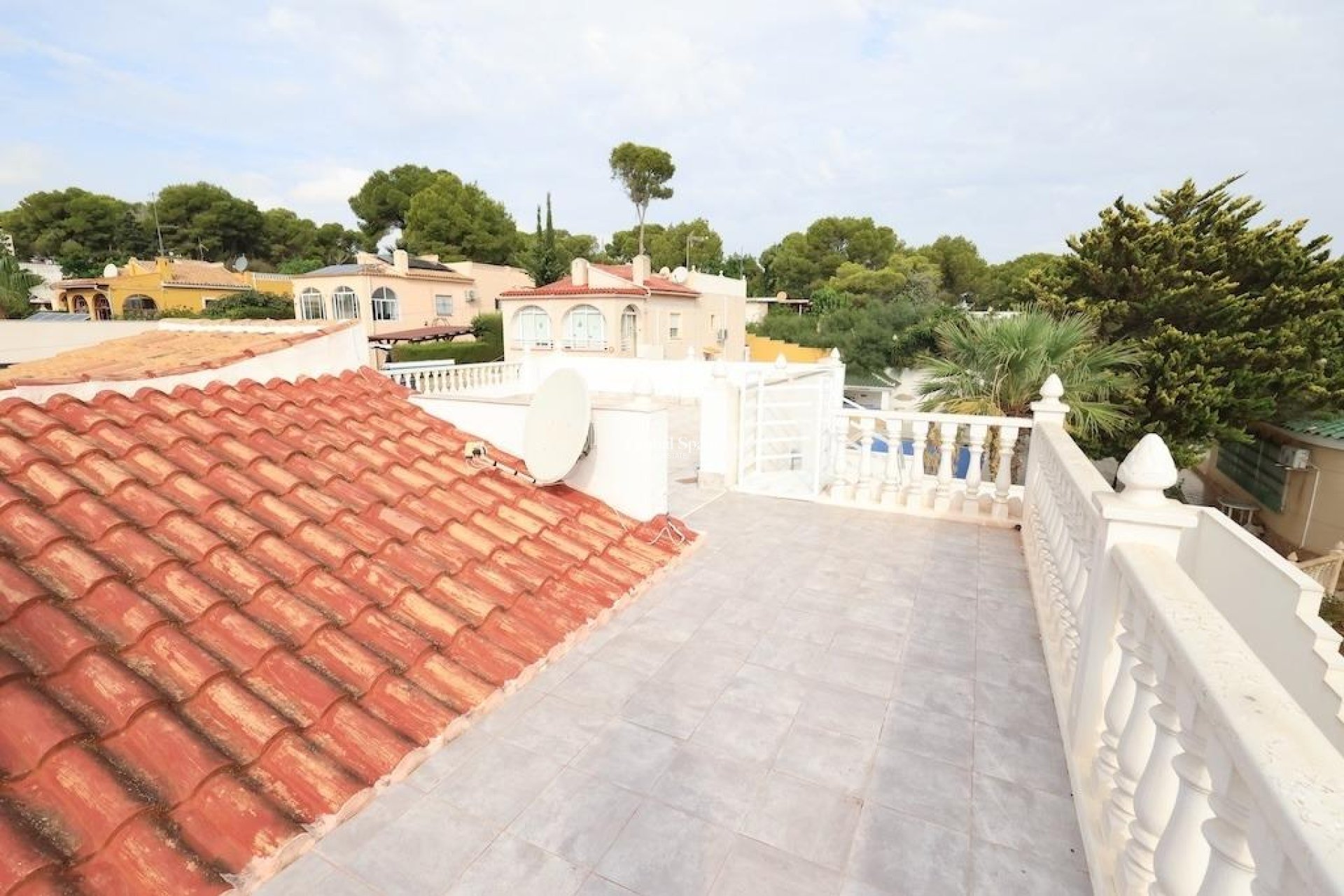 Resale - VILLA -
TORREVIEJA - Costa Blanca