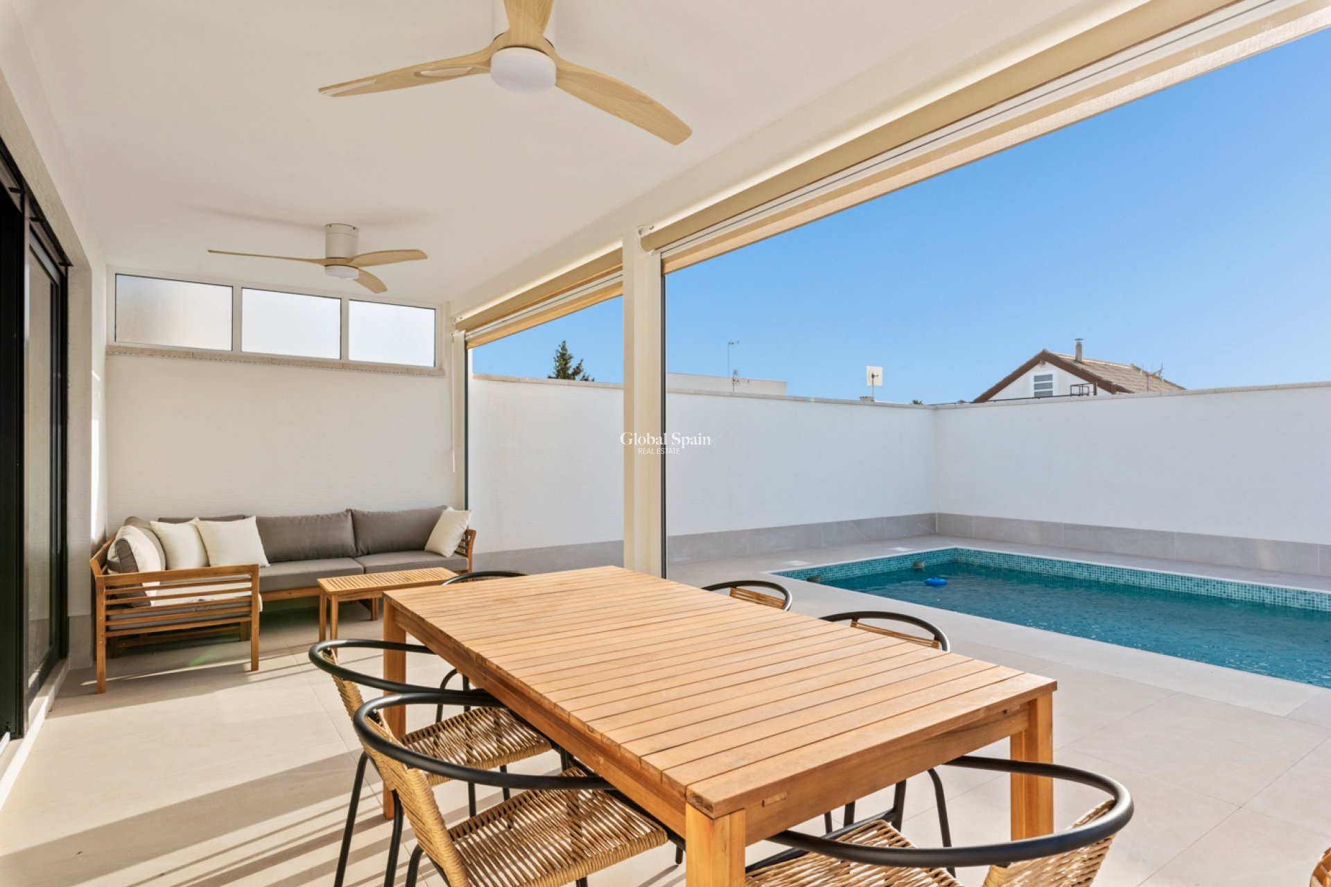 Resale - VILLA -
TORREVIEJA - El Chaparral