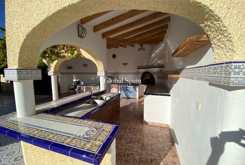 Resale - VILLA -
TORREVIEJA - El Chaparral