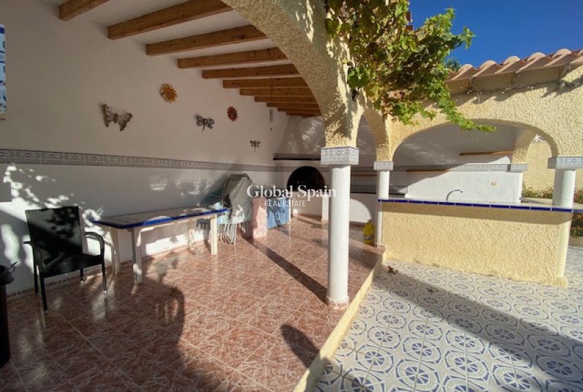 Resale - VILLA -
TORREVIEJA - El Chaparral