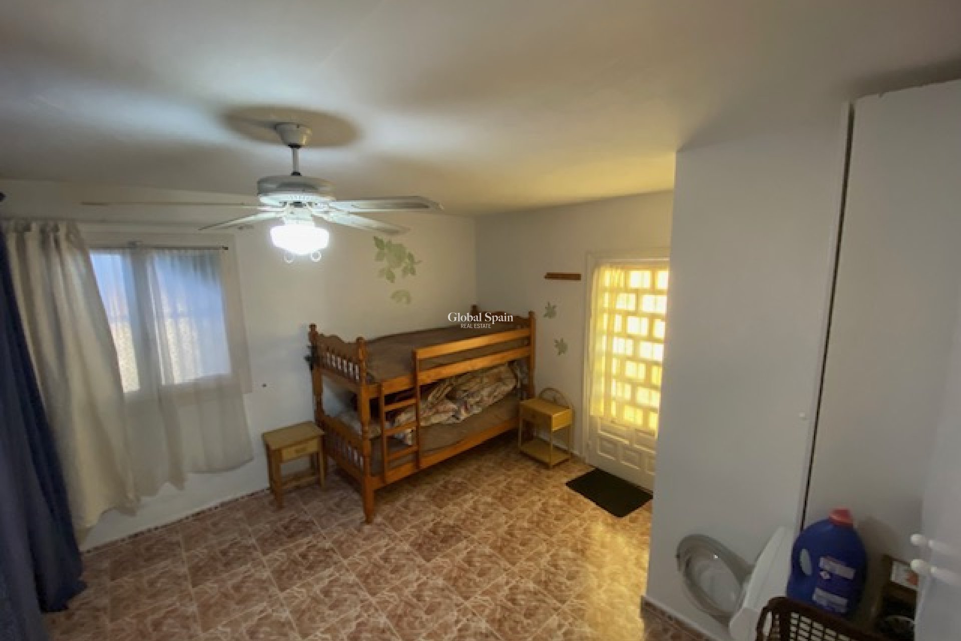 Resale - VILLA -
TORREVIEJA - El Chaparral