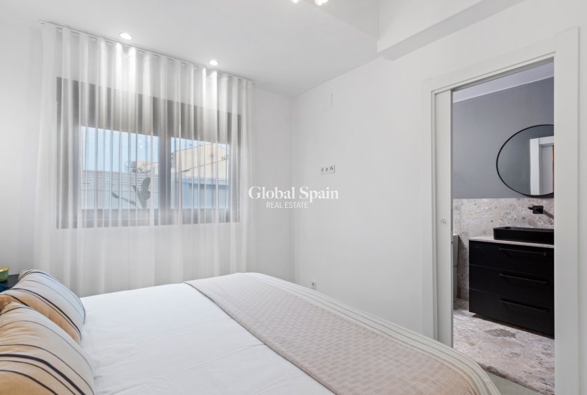 Resale - Villa -
TORREVIEJA - El Chaparral