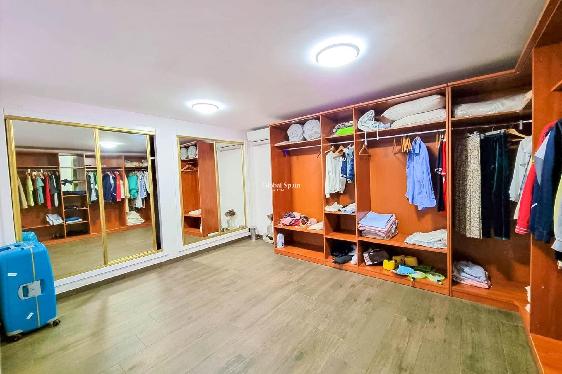 Resale - VILLA -
TORREVIEJA - La Mata