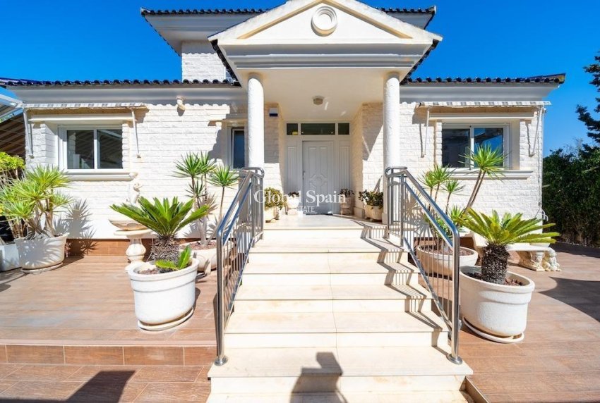Resale - VILLA -
TORREVIEJA - La Mata