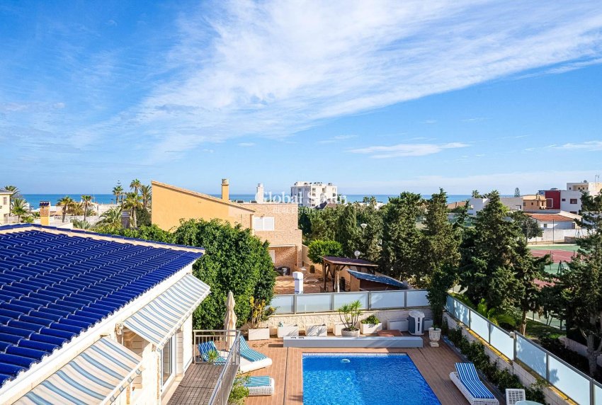 Resale - VILLA -
TORREVIEJA - La Mata