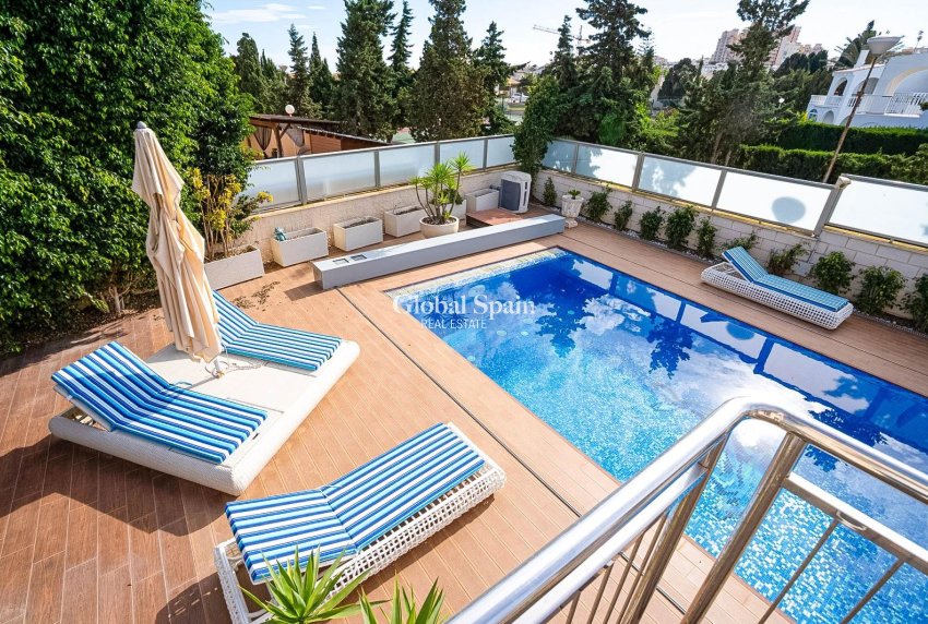 Resale - VILLA -
TORREVIEJA - La Mata