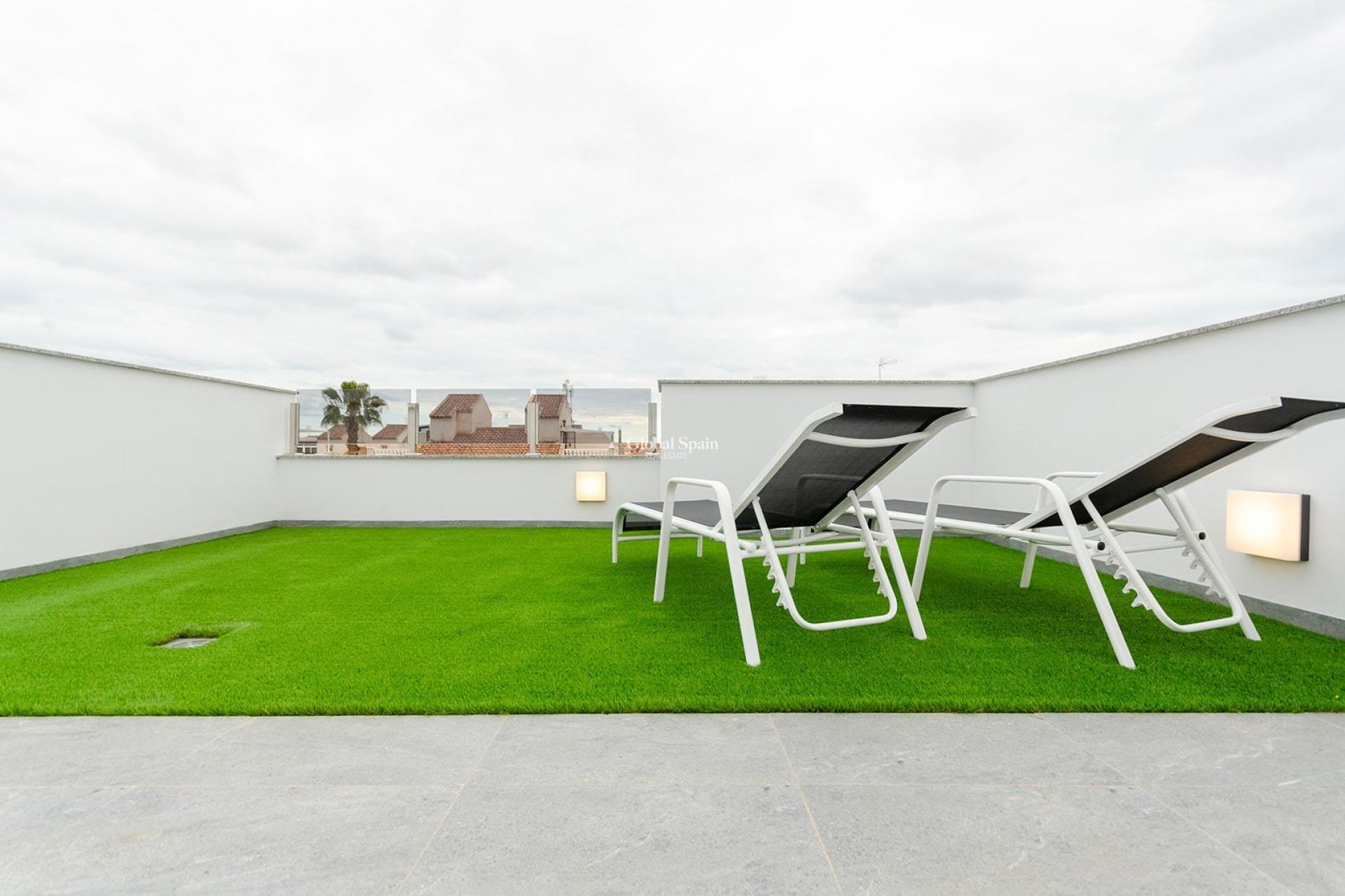 Resale - Villa -
TORREVIEJA - La Siesta - El Salado - Torreta