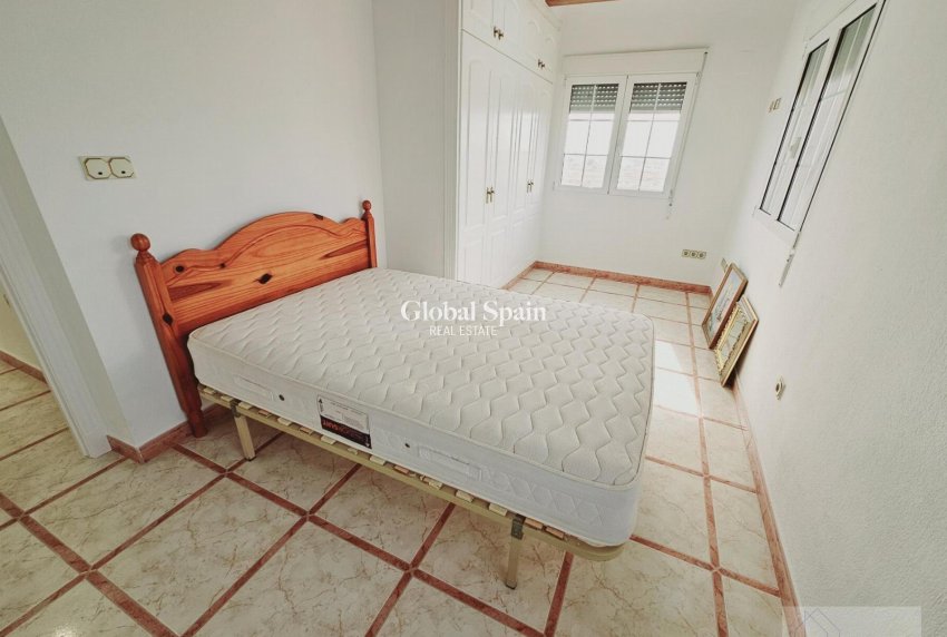 Resale - VILLA -
TORREVIEJA - La Siesta - El Salado - Torreta