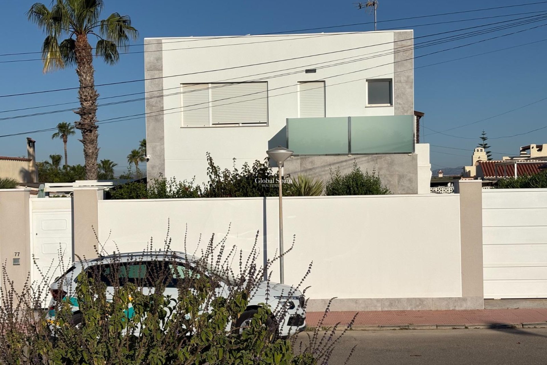 Resale - VILLA -
TORREVIEJA - La Siesta - El Salado - Torreta