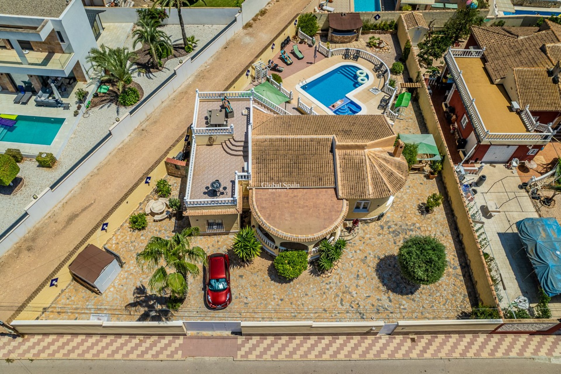 Resale - Villa -
TORREVIEJA - La Siesta