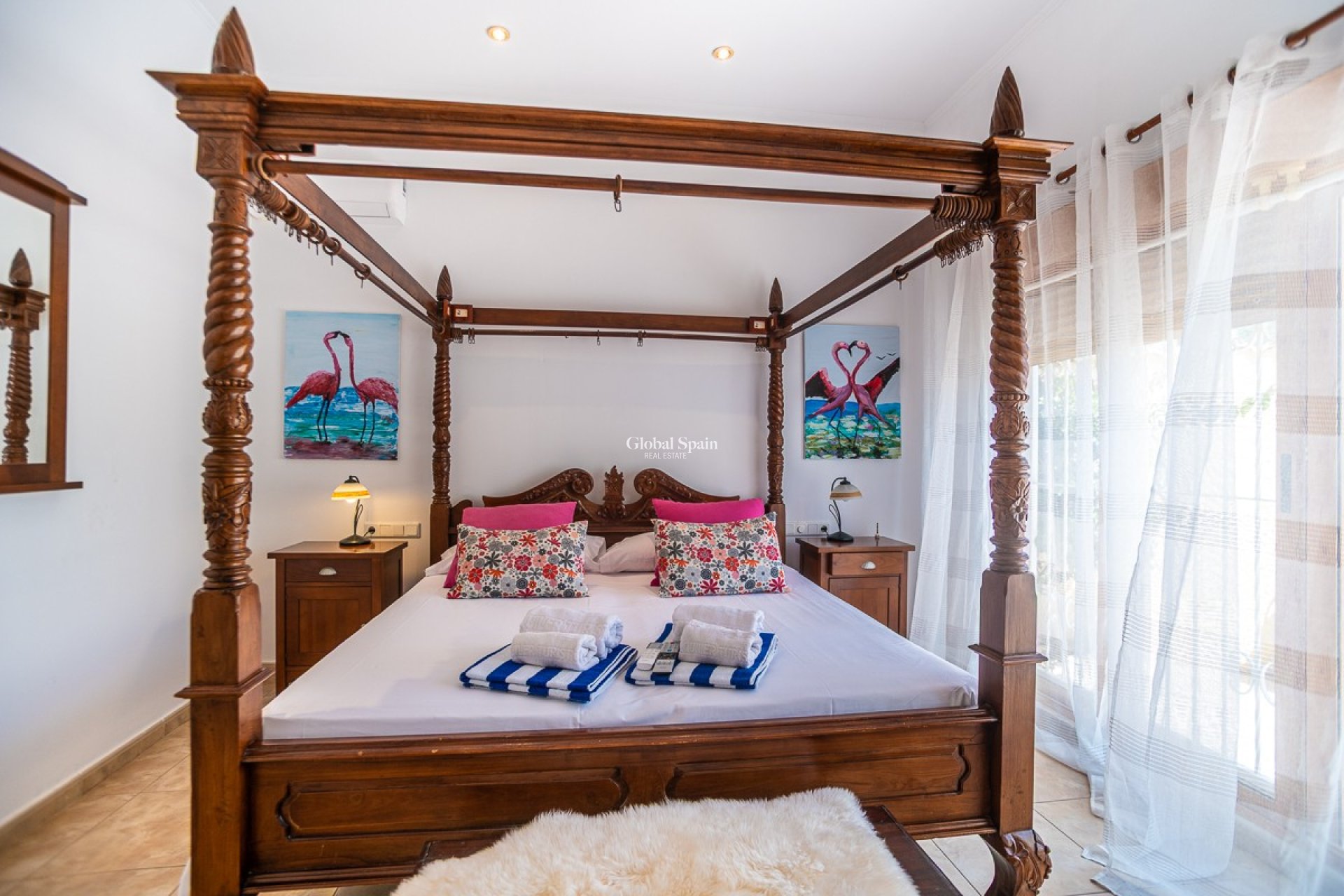 Resale - Villa -
TORREVIEJA - La Siesta