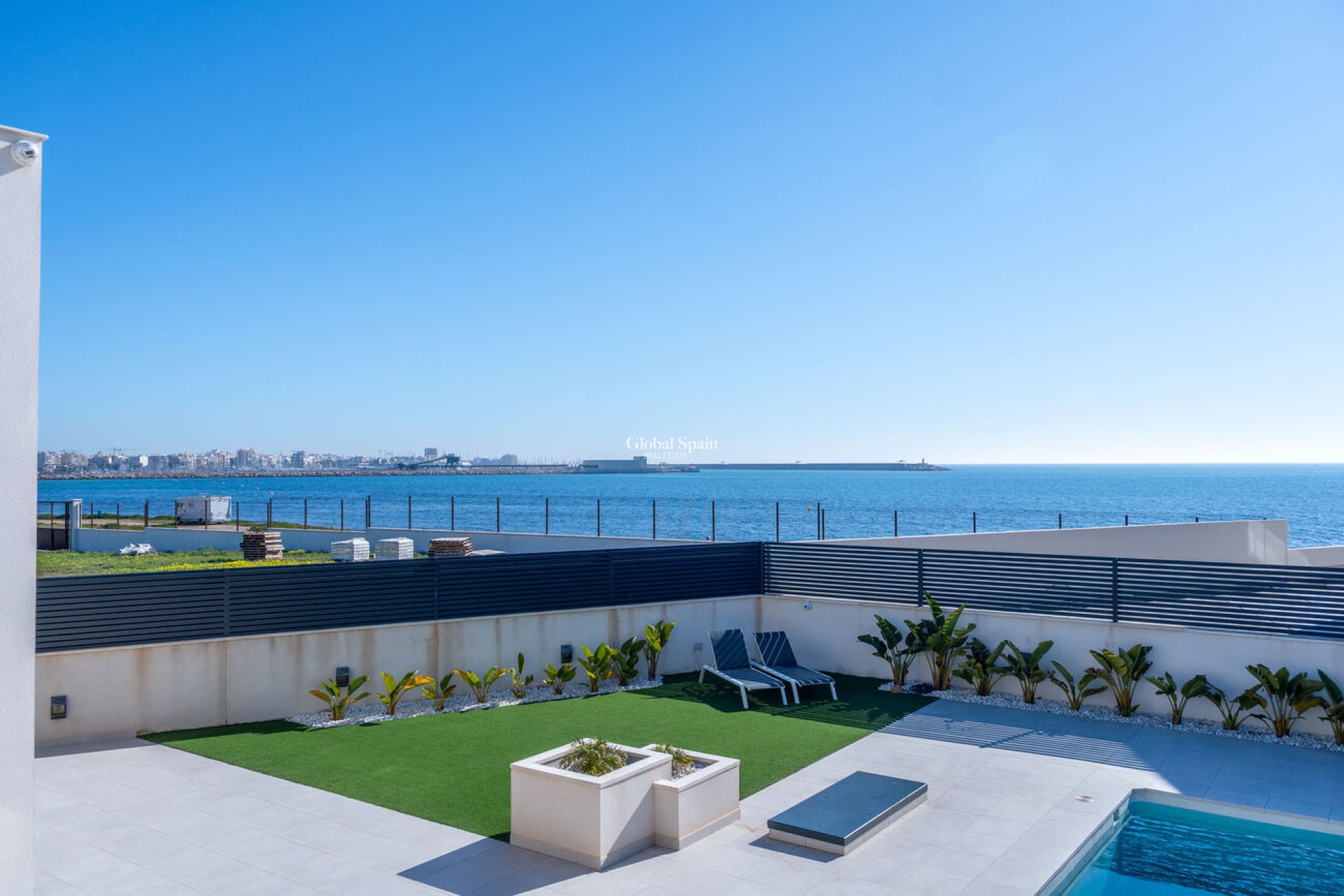 Resale - VILLA -
TORREVIEJA - La Valeta