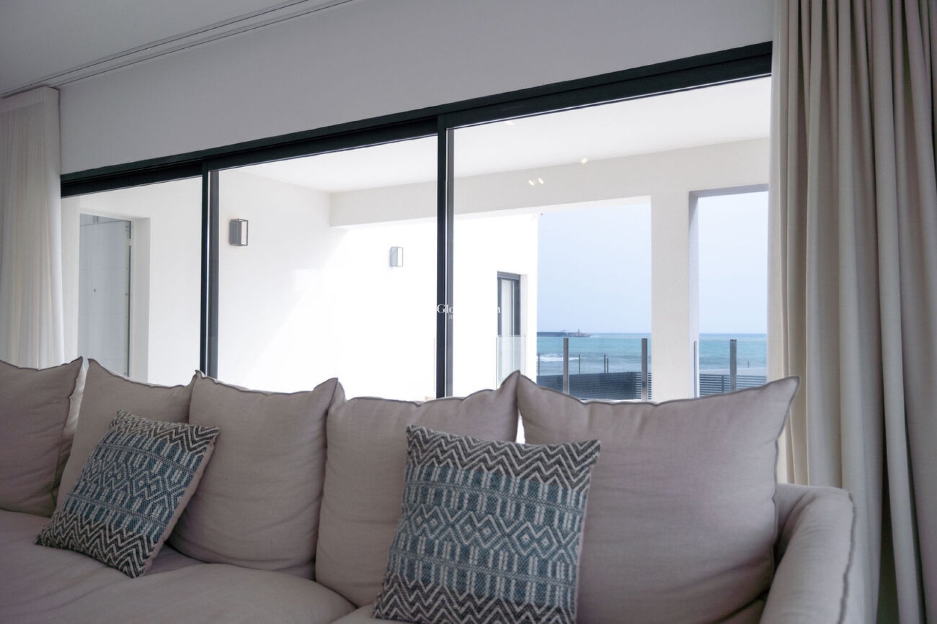 Resale - VILLA -
TORREVIEJA - La Valeta