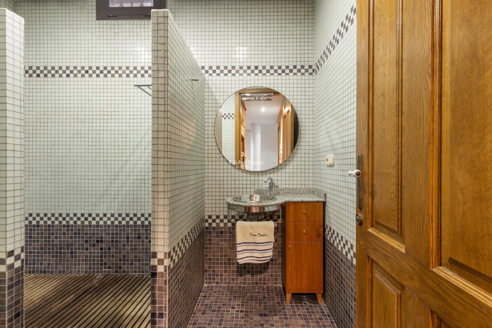 Resale - Villa -
TORREVIEJA - La Veleta