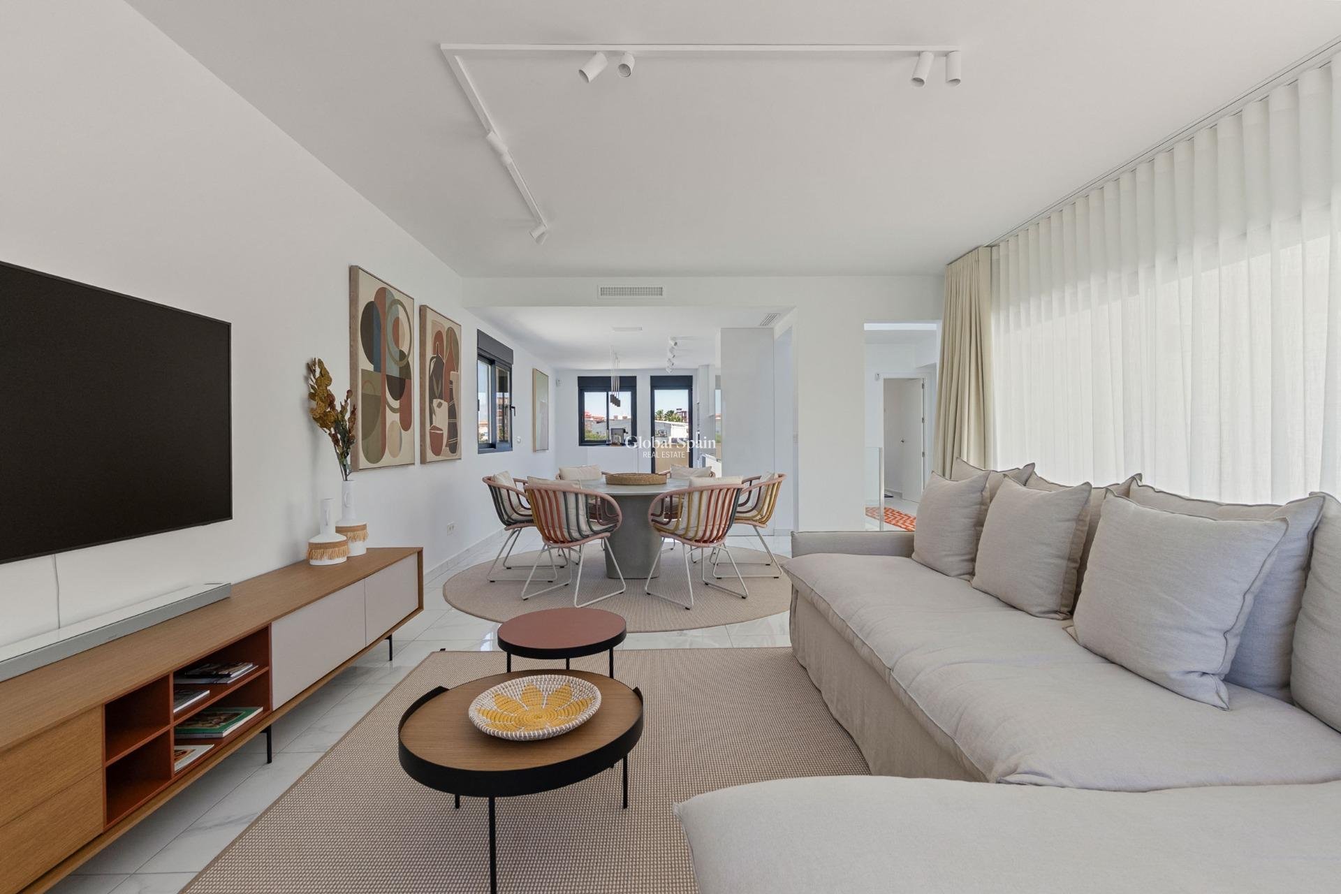 Resale - VILLA -
TORREVIEJA - La Veleta