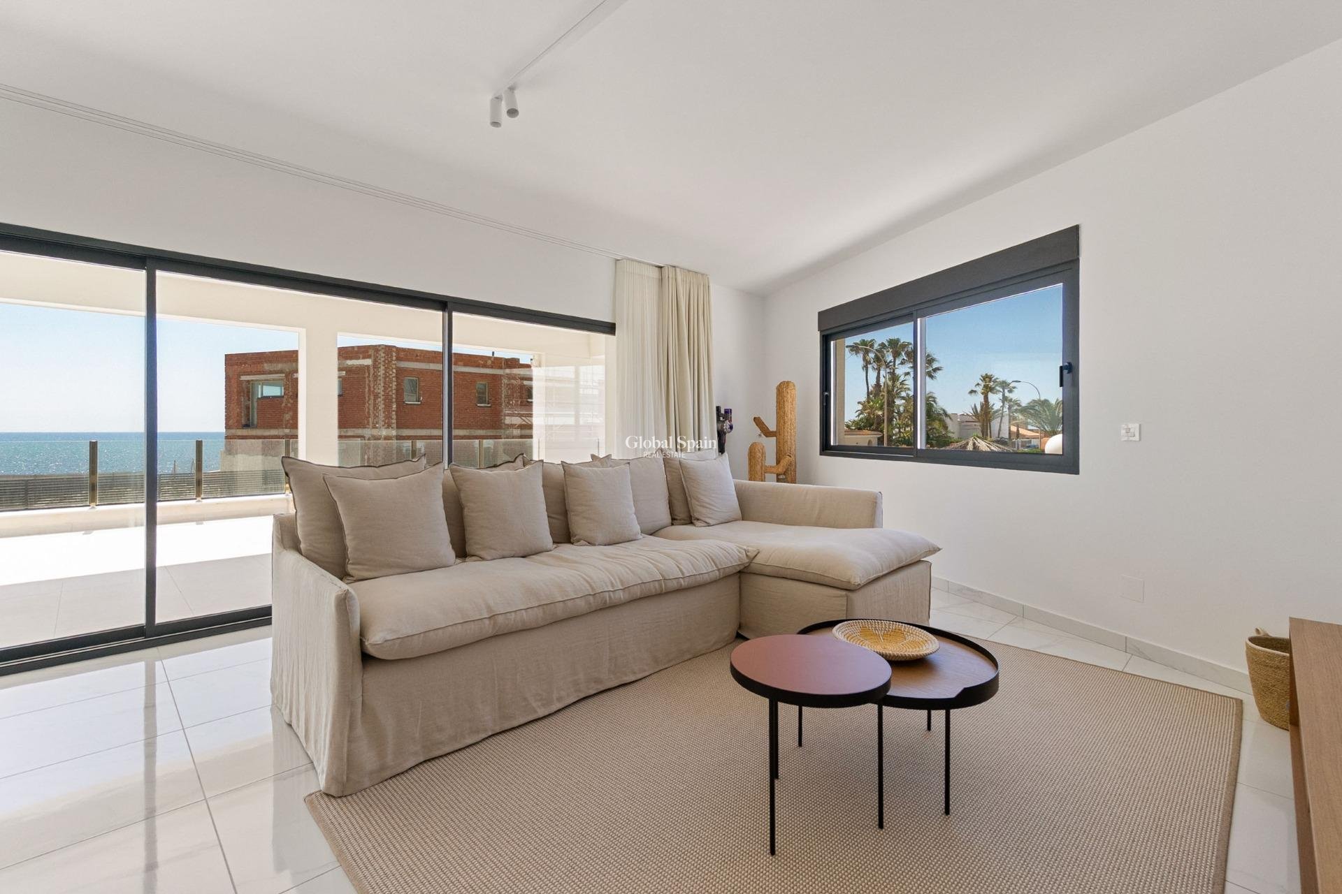 Resale - VILLA -
TORREVIEJA - La Veleta