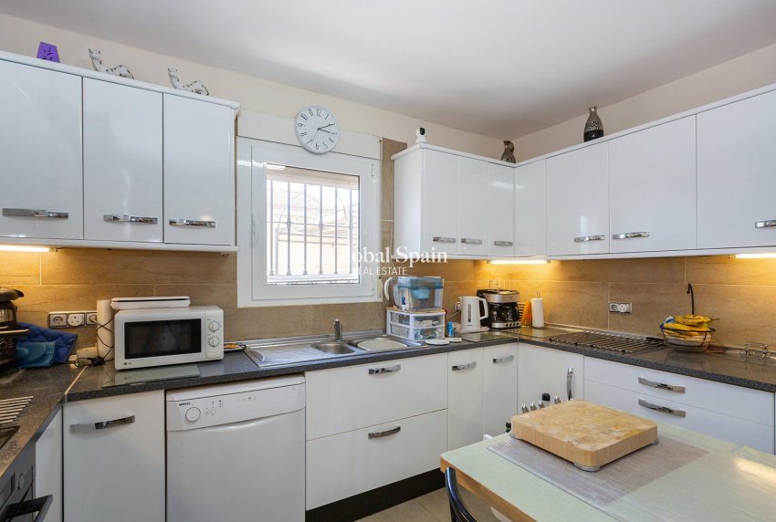 Resale - Villa -
TORREVIEJA - LOS BALCONES - LOS ALTOS