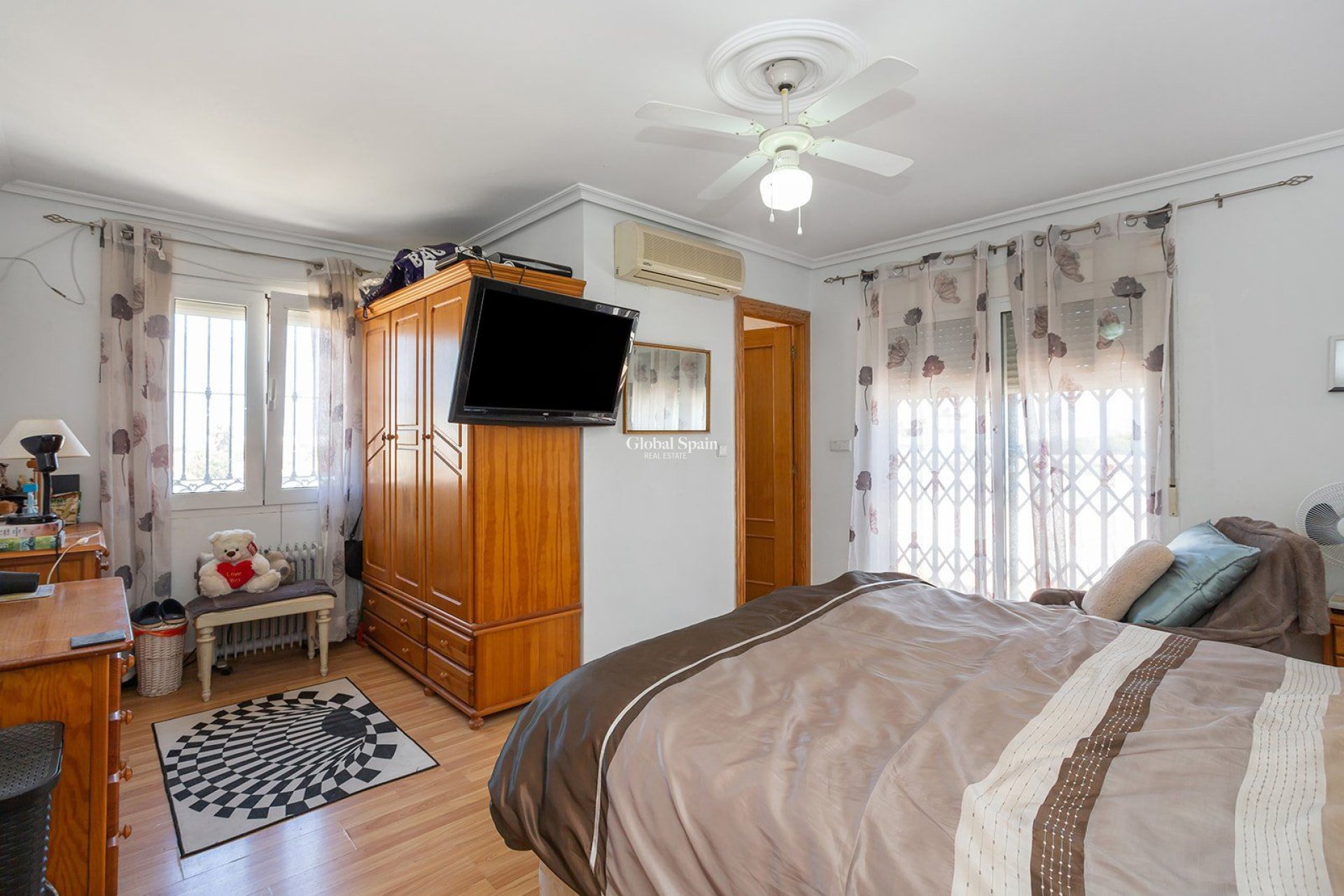 Resale - Villa -
TORREVIEJA - LOS BALCONES - LOS ALTOS